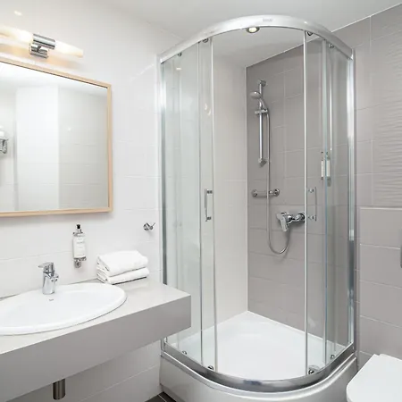 Antares Hotel 3*