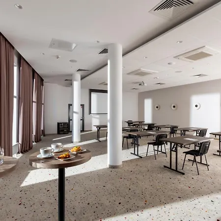 Hotel Antares 3*