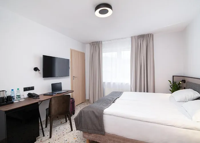 Antares ホテル 3*