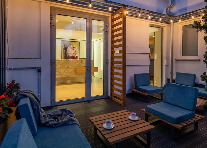 Antares فندق غدينيا