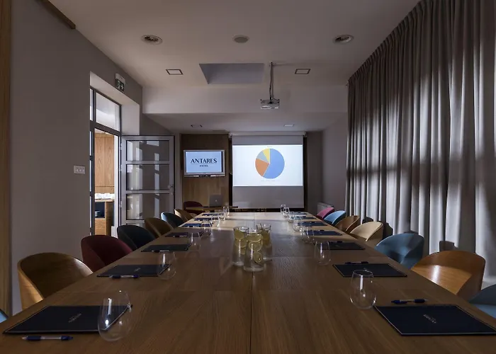 فندق Antares غدينيا